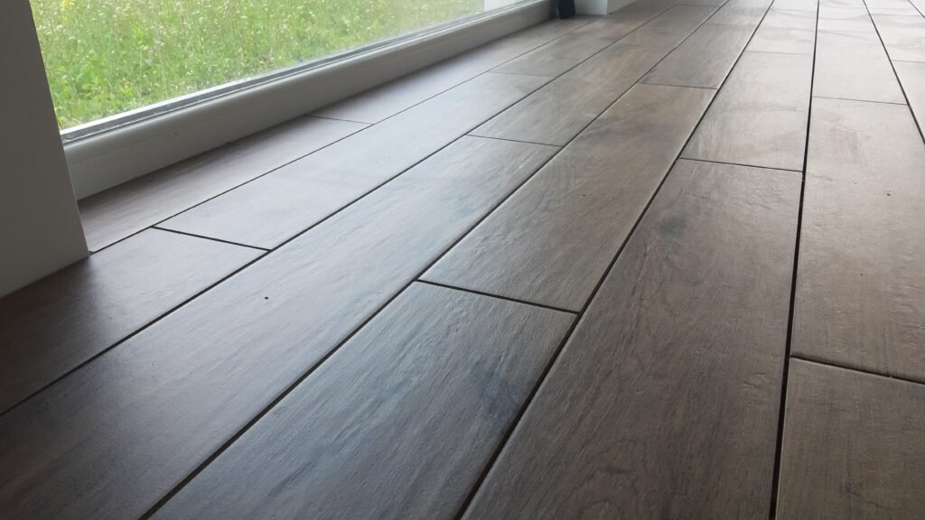 płytki drewnopodobne